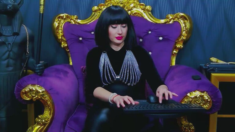 LaraMaeve's Streamate show and profile