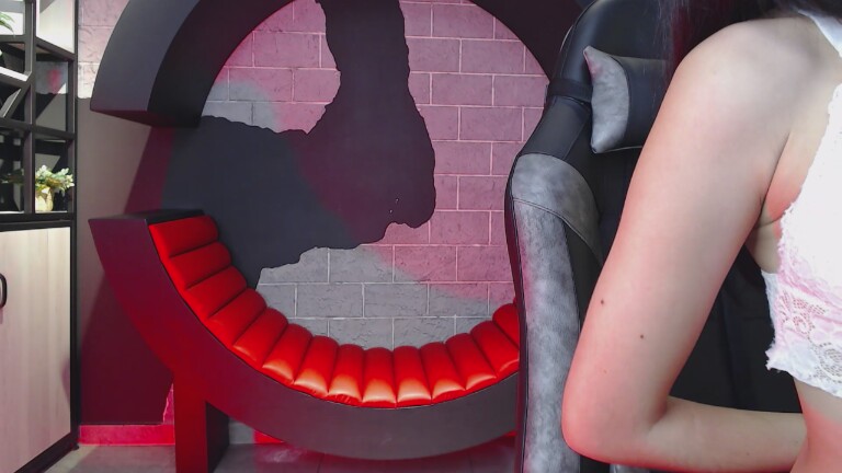 TinyMini's Streamate show and profile