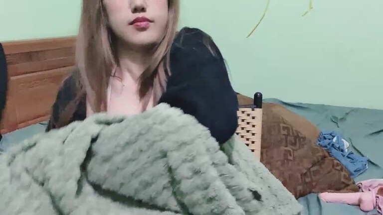 Holla0503's Streamate show and profile