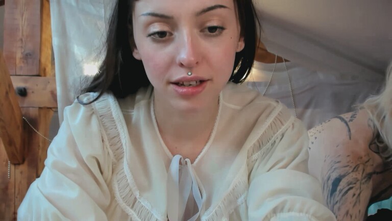 dovesdiary's Streamate show and profile