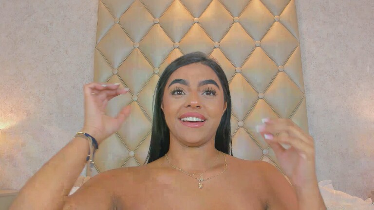 MiaaCaastro's Streamate show and profile