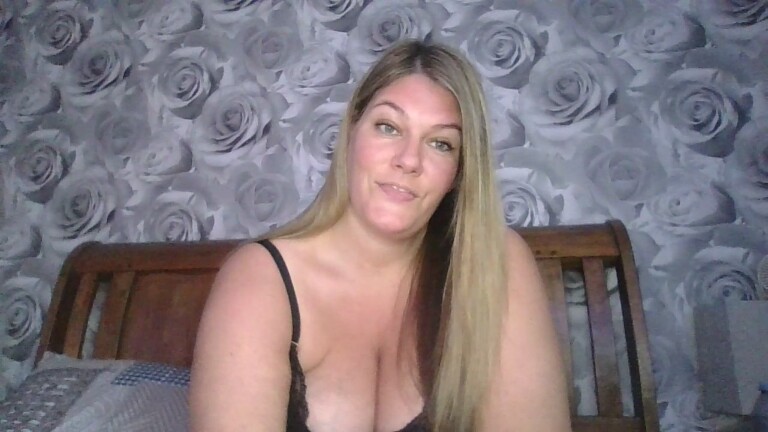 BabyCakesUK's Streamate show and profile