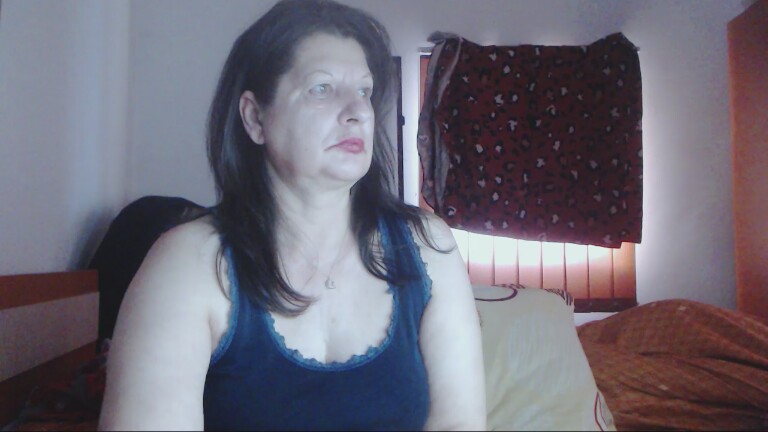 ExtasyMature's Streamate show and profile