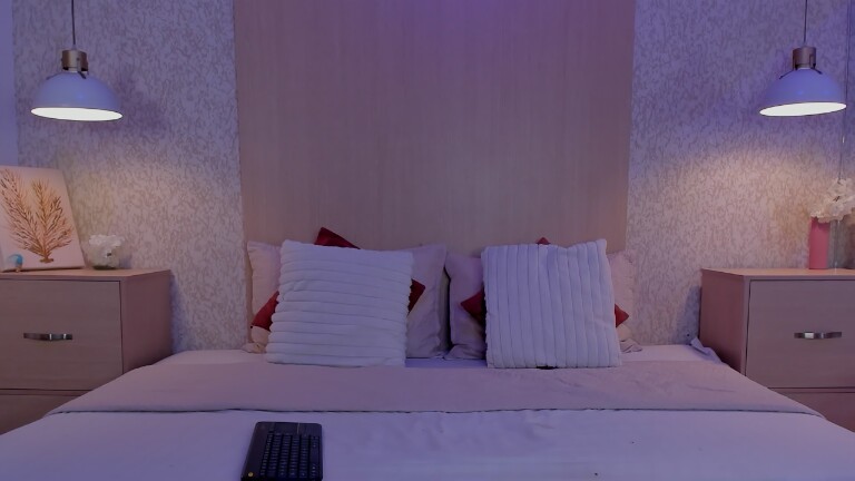 Aly_Brownn's Streamate show and profile