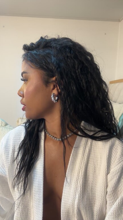 KarinaSanz's Streamate show and profile