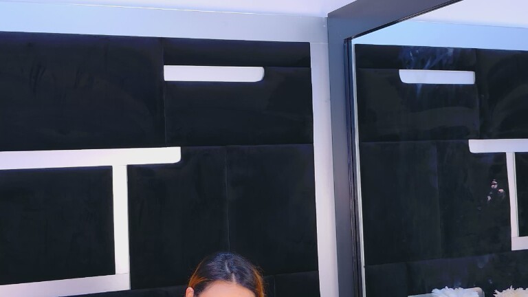 AlanaFerrara's Streamate show and profile