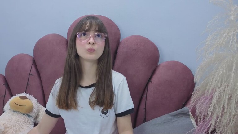 ISABELLAJHONS's Streamate show and profile