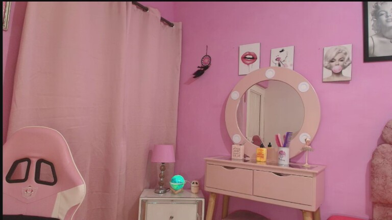 AlanaBon's Streamate show and profile