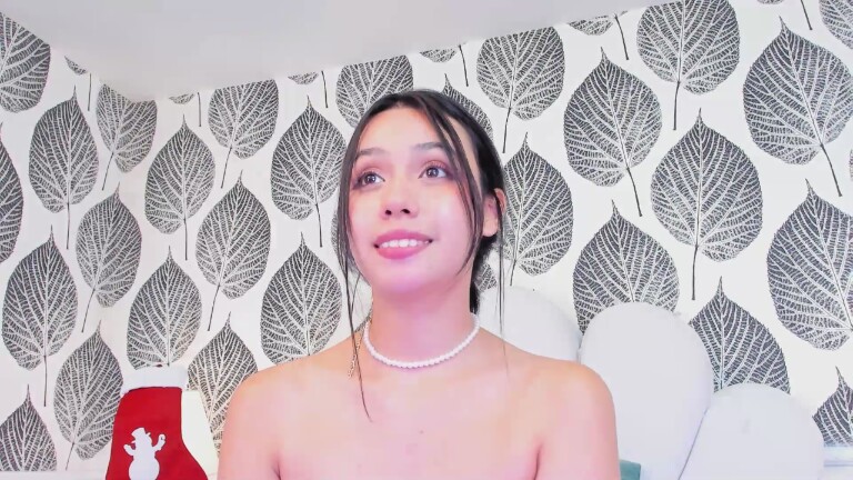 EmilyBlack69's Streamate show and profile