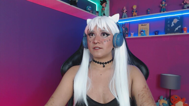 LuanEter's Streamate show and profile