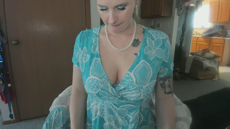 Hottyhousewife18's Streamate show and profile