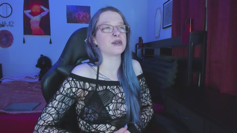 NikkiVill's Streamate show and profile