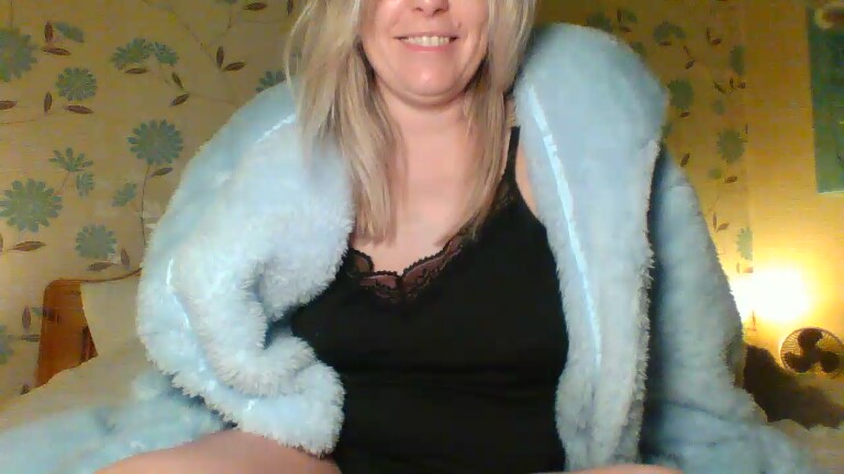 Kinkypixie41's Streamate show and profile