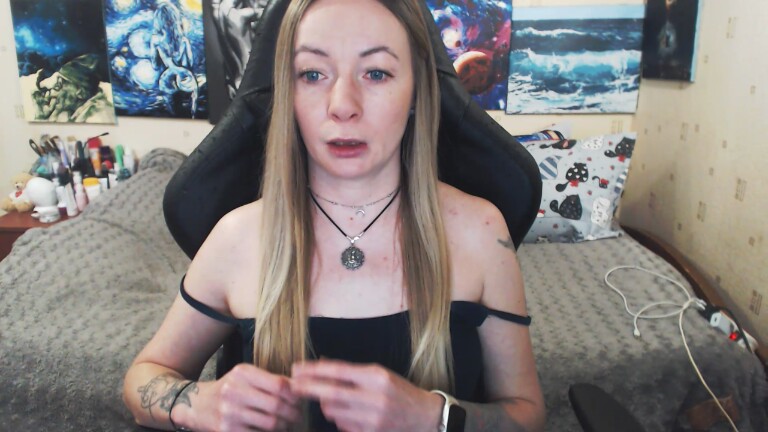 BringingLuck's Streamate show and profile