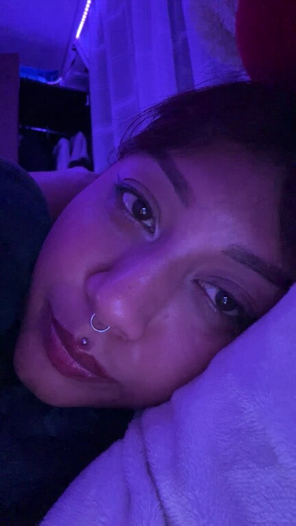 Ameliees's Streamate show and profile