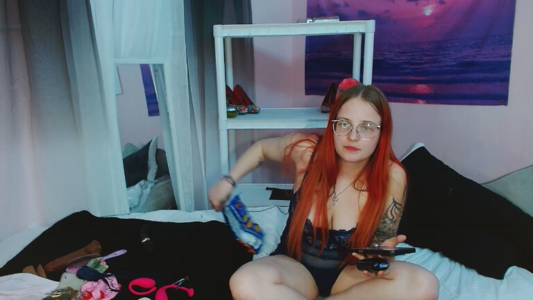 FoxyLilly's Streamate show and profile