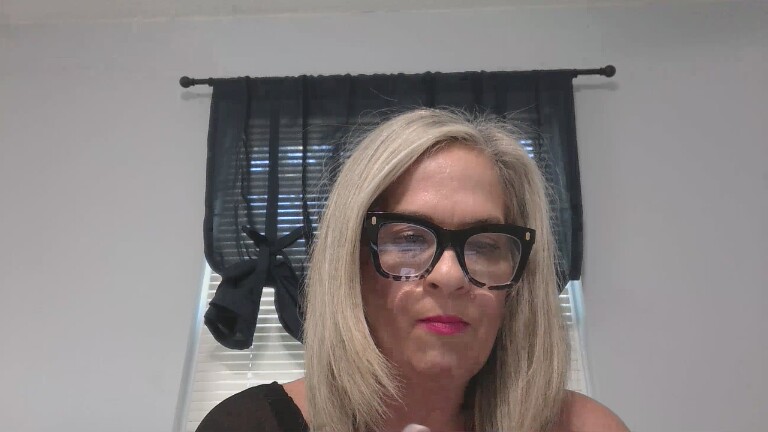 BustyDDBrooke's Streamate show and profile