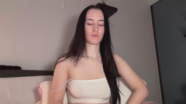 ZaraHartUK's Streamate show and profile