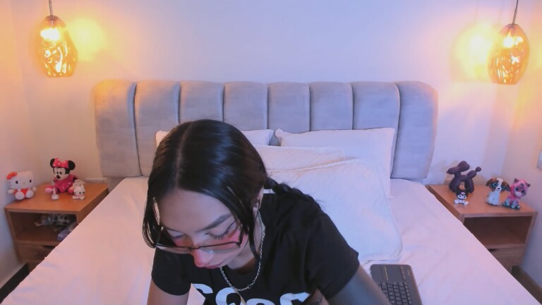 KathNoir's Streamate show and profile