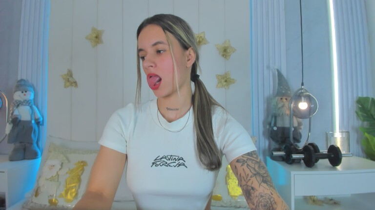 JuliaColeman's Streamate show and profile