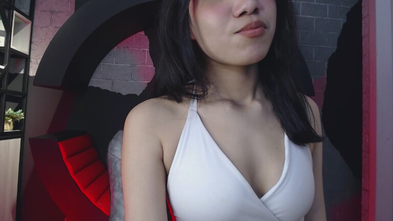 TinyMini's Streamate show and profile