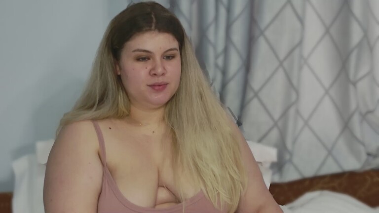 Allysoon's Streamate show and profile