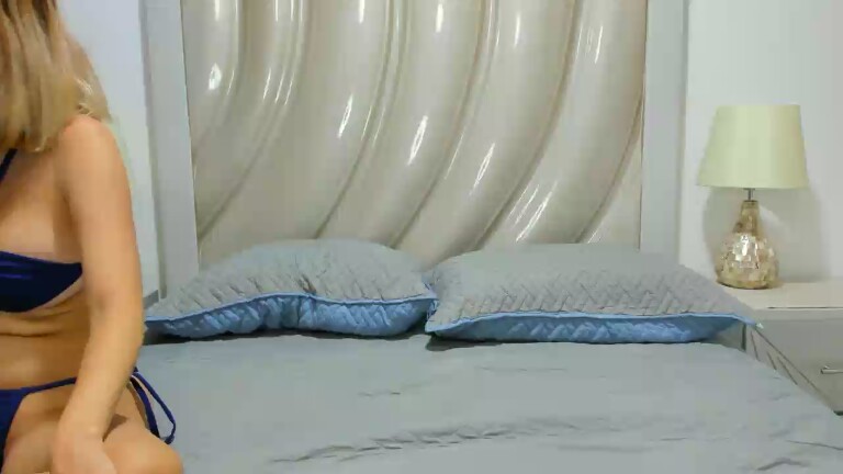 neighboursxx's Streamate show and profile