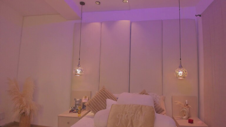 MirandaPagge's Streamate show and profile