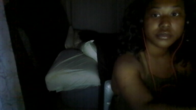 StarLeBomb's Streamate show and profile