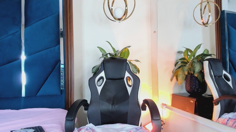 CarlyCarla's Streamate show and profile