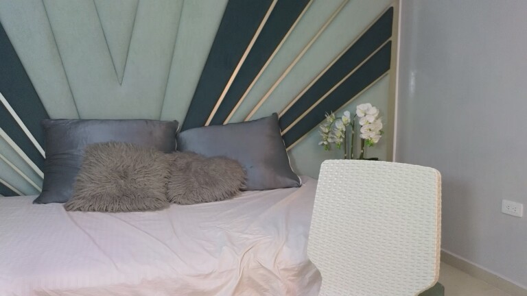 DulceeRosse's Streamate show and profile