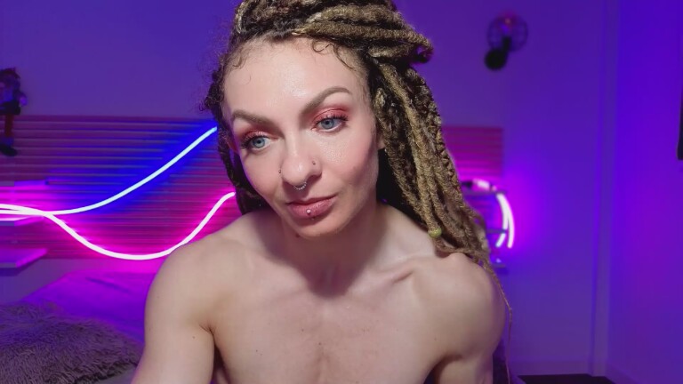 EshleyAlwaysFit's Streamate show and profile