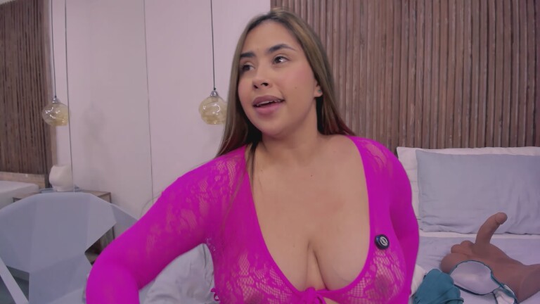 MaraMoore's Streamate show and profile