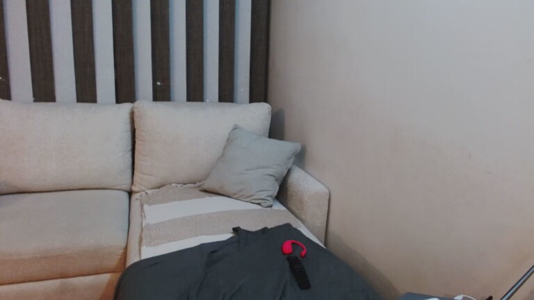 Jazmin111's Streamate show and profile