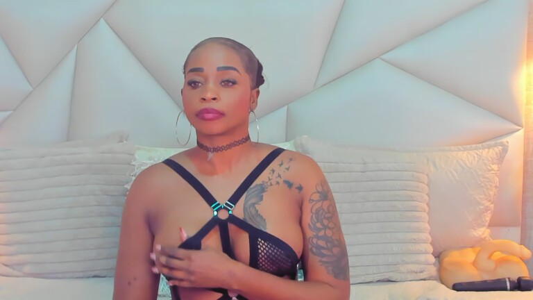 TyraaLambert's Streamate show and profile