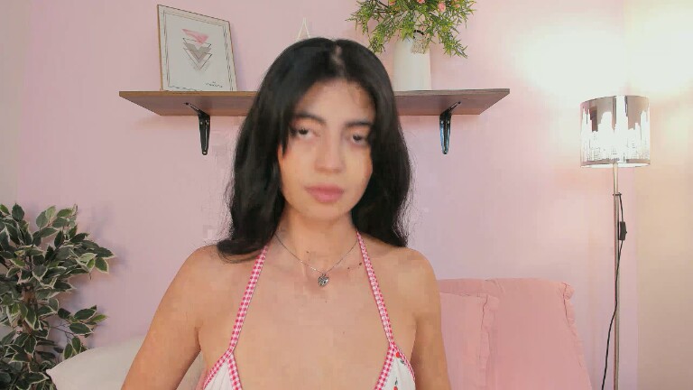 SaraFernandez's Streamate show and profile