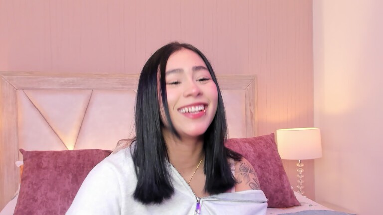 SophiaColinns's Streamate show and profile