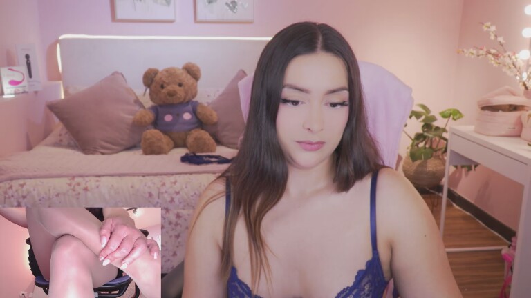 KimbeerlyClars's Streamate show and profile