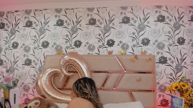 CloeesSuarez's Streamate show and profile