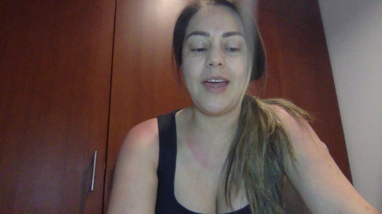 HoneyLove81's Streamate show and profile