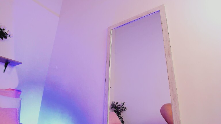 SusieDuvall's Streamate show and profile