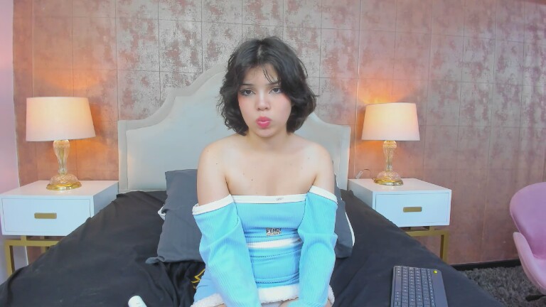 NikoYon's Streamate show and profile