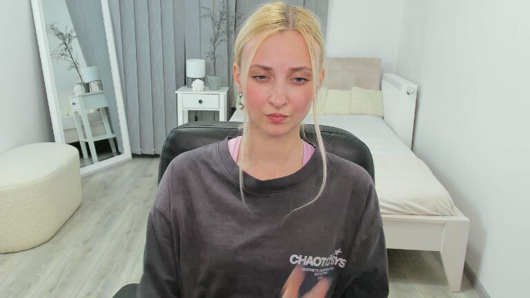 PinkAngelll's Streamate show and profile