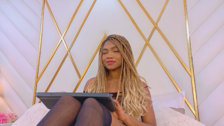 AuryPineda's Streamate show and profile