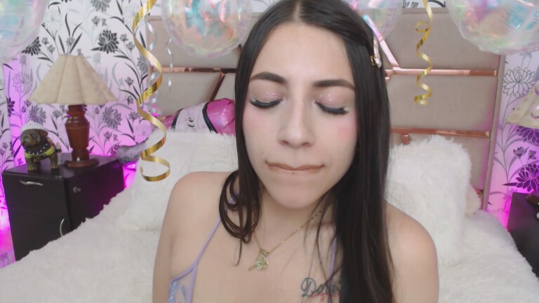 evaiin_Izaiin's Streamate show and profile