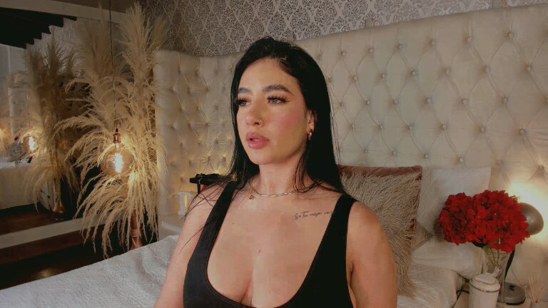 Dannah_Gomez's Streamate show and profile