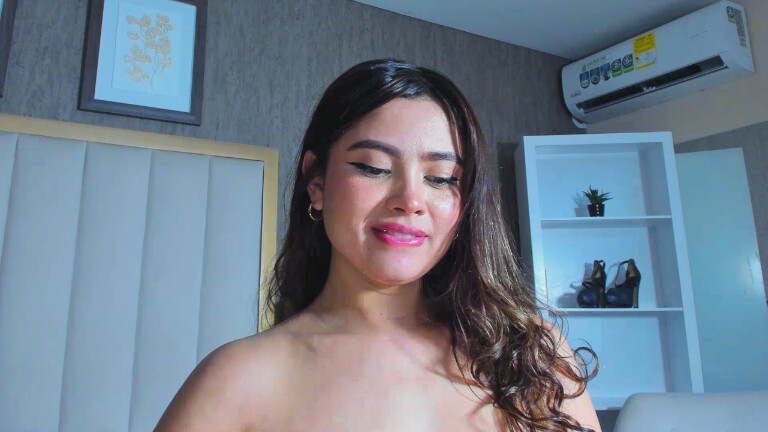 AlexandraLopez's Streamate show and profile