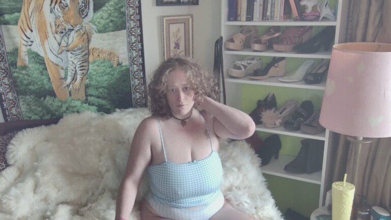 ArieLabai's Streamate show and profile