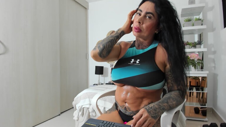 ScarletLyn's Streamate show and profile