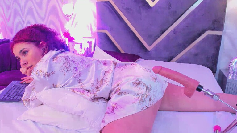 HollyJhonson's Streamate show and profile